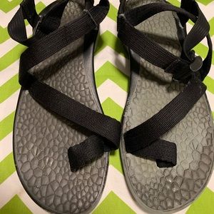 Womens Chaco sandals 9